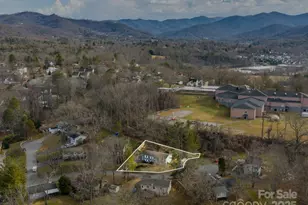 10 Village Park Dr, Weaverville, NC 28787 - Photo 27