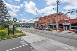 10 Village Park Dr, Weaverville, NC 28787 - Photo 29