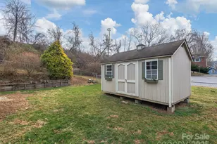 10 Village Park Dr, Weaverville, NC 28787 - Photo 25