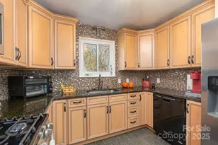 1302 Winthrop Dr, Rock Hill, SC 29732 - Photo 13