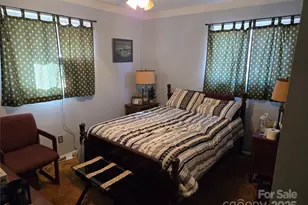 211 Holly Mountain Ln, Fletcher, NC 28732 - Photo 3