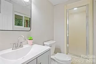 15 Beaverdam Ct, Asheville, NC 28804 - Photo 21