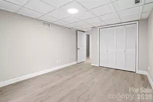 15 Beaverdam Ct, Asheville, NC 28804 - Photo 25