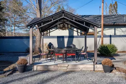 44 S Oaklawn Avenue, Brevard, NC 28712 - Photo 3