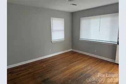 833 4th Avenue SW, Hickory, NC 28602 - Photo 3