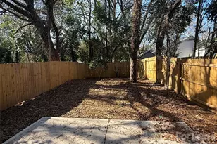 612 Ambassador St, Charlotte, NC 28208 - Photo 23