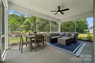 136 Balboa St, Matthews, NC 28104 - Photo 3