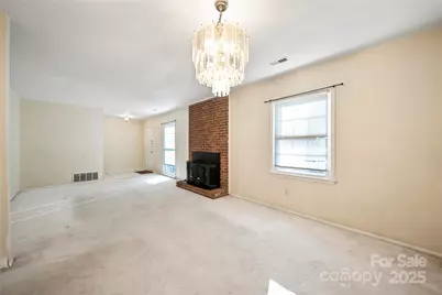 5509 Viewmont Drive, Charlotte, NC 28215 - Photo 7