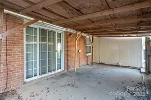 5509 Viewmont Dr, Charlotte, NC 28215 - Photo 21