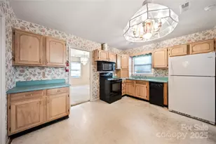 5509 Viewmont Dr, Charlotte, NC 28215 - Photo 9