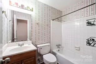 5509 Viewmont Dr, Charlotte, NC 28215 - Photo 19