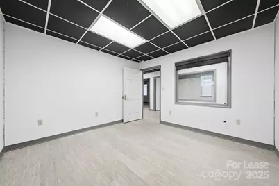 615 Main Avenue SW, Hickory, NC 28602 - Photo 11