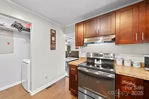 7804 Haverstraw Ct, Charlotte, NC 28212 - Photo 13