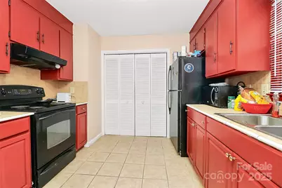 2805 Leisure Drive, Waxhaw, NC 28173 - Photo 5