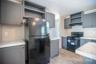 1451 Newfound Rd, Leicester, NC 28748 - Photo 15