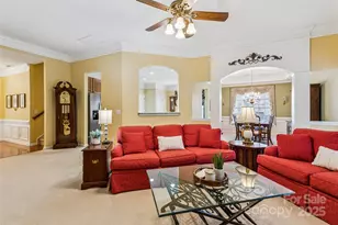 2316 Elendil Ln, Charlotte, NC 28269 - Photo 7