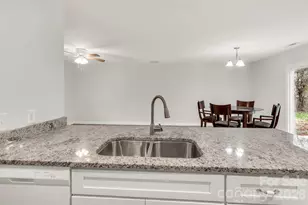 601 Apple St, Gastonia, NC 28054 - Photo 13