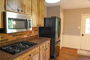 262 Rooster Cv, Brevard, NC 28712 - Photo 9