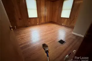 8209 Moores Chapel Rd, Charlotte, NC 28214 - Photo 13