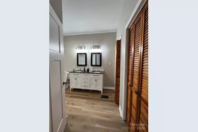 8209 Moores Chapel Road, Charlotte, NC 28214 - Photo 23