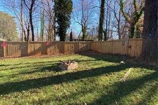 525 Park Dr, Statesville, NC 28677 - Photo 5