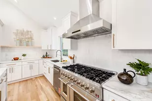 2801 Huntingtowne Farms Ln, Charlotte, NC 28210 - Photo 7