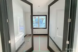 2418 Crestview Dr, Charlotte, NC 28216 - Photo 7