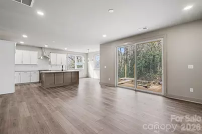 2418 Crestview Drive, Charlotte, NC 28216 - Photo 7