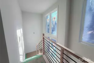 2418 Crestview Dr, Charlotte, NC 28216 - Photo 9