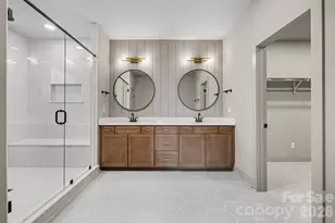 2418 Crestview Dr, Charlotte, NC 28216 - Photo 23