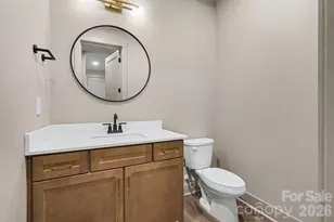 2418 Crestview Dr, Charlotte, NC 28216 - Photo 19
