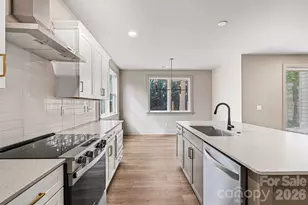 2418 Crestview Dr, Charlotte, NC 28216 - Photo 13