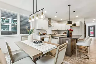 2416 Crestview Dr, Charlotte, NC 28216 - Photo 15