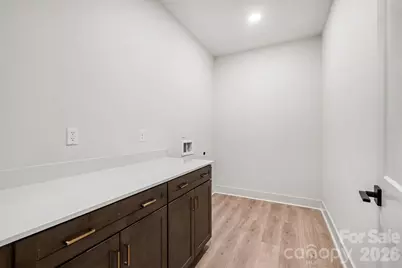 2416 Crestview Drive, Charlotte, NC 28216 - Photo 29