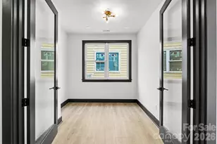 2416 Crestview Dr, Charlotte, NC 28216 - Photo 5