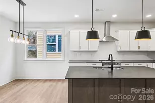 2416 Crestview Dr, Charlotte, NC 28216 - Photo 15