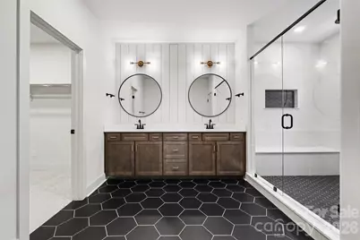 2416 Crestview Drive, Charlotte, NC 28216 - Photo 27