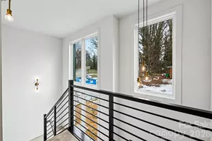 2412 Crestview Dr, Charlotte, NC 28216 - Photo 23