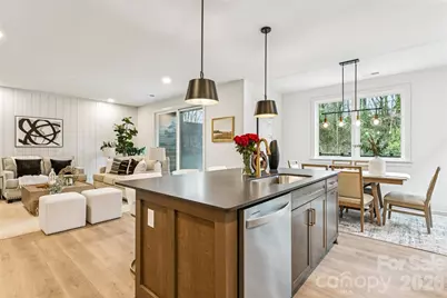 2412 Crestview Drive, Charlotte, NC 28216 - Photo 17