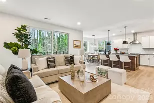 2412 Crestview Dr, Charlotte, NC 28216 - Photo 7