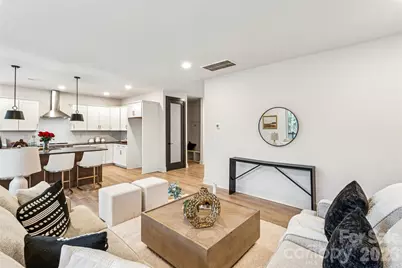 2412 Crestview Drive, Charlotte, NC 28216 - Photo 5