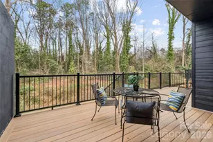 2408 Crestview Dr, Charlotte, NC 28216 - Photo 9