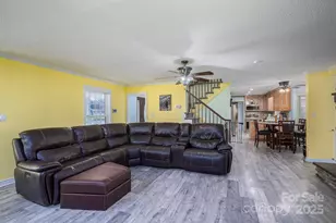 2833 Valleywood Dr, Gastonia, NC 28054 - Photo 13