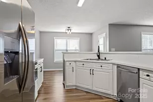 7621 Rolling Meadows Ln, Huntersville, NC 28078 - Photo 13