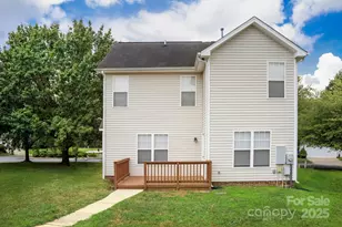 7621 Rolling Meadows Ln, Huntersville, NC 28078 - Photo 5