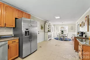 5401 W Sugar Creek Rd, Charlotte, NC 28269 - Photo 13