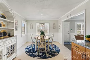 5401 W Sugar Creek Rd, Charlotte, NC 28269 - Photo 9