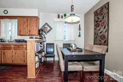 516 S Mulberry Street, Statesville, NC 28677 - Photo 13