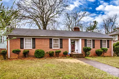 516 S Mulberry Street, Statesville, NC 28677 - Photo 1
