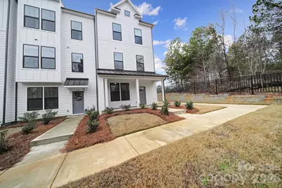 643 District Court, Fort Mill, SC 29708 - Photo 1